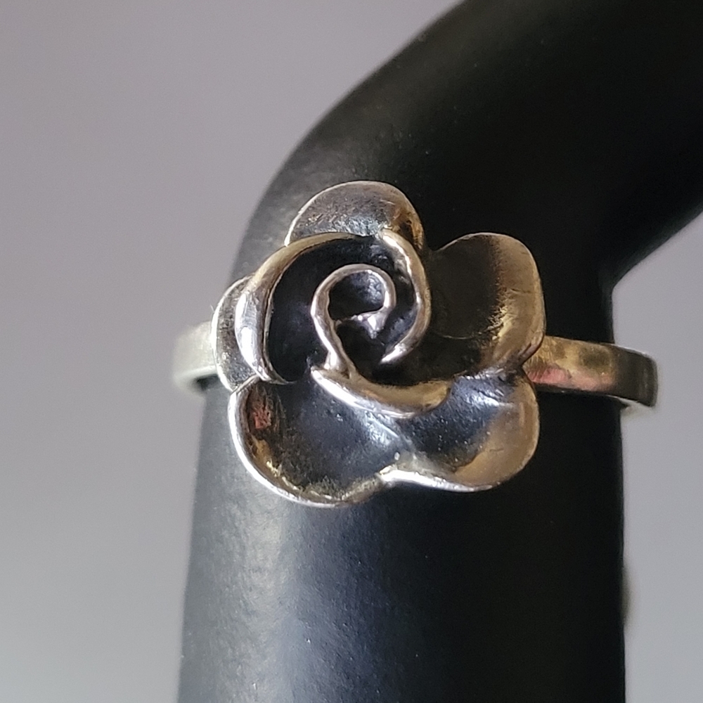 Solid 925 Silver Rose Ring
